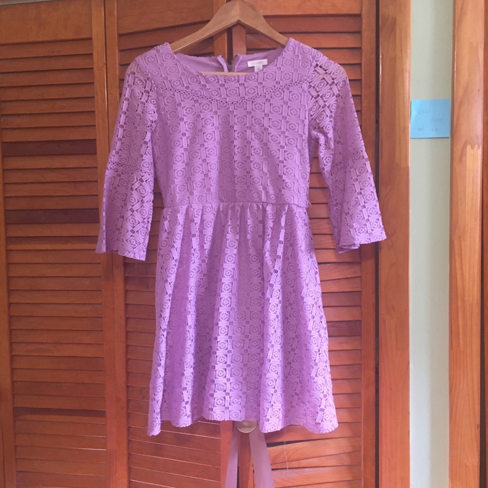 Beautiful purple lace 3/4 length sleeve dress